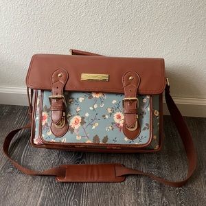 House of Flynn Floral Messenger Camera Bag
